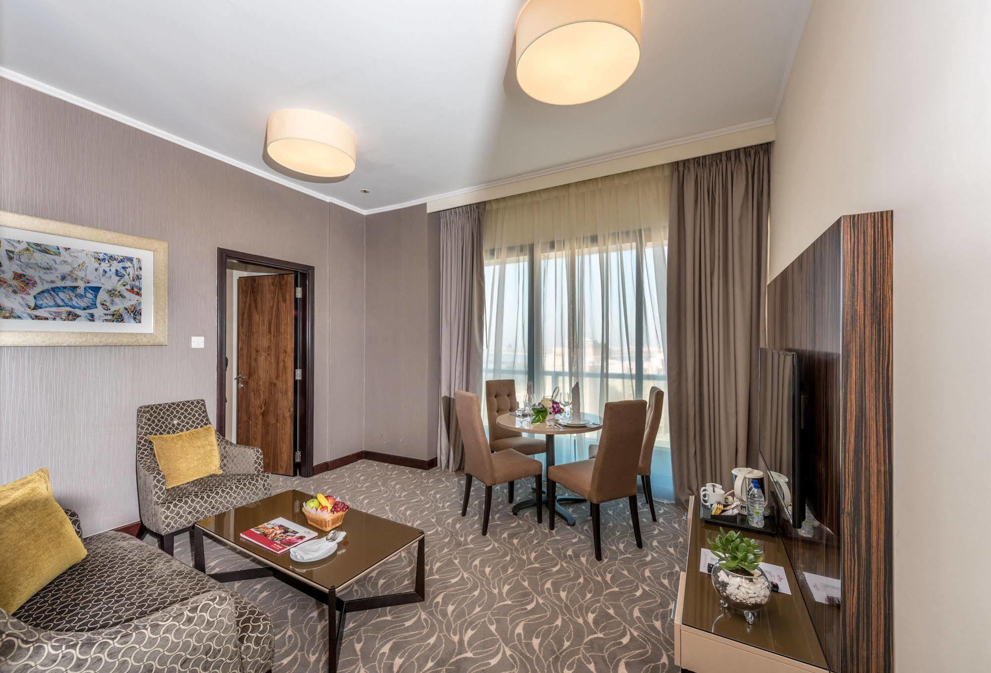 Hawthorn Extended Stay By Wyndham Abu Dhabi City Center Eksteriør bilde